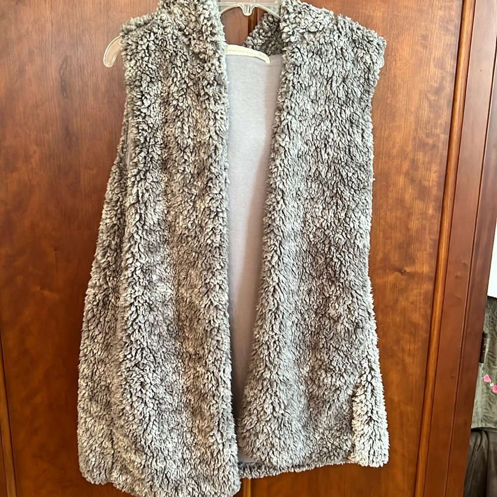 NWT magnolia south vest